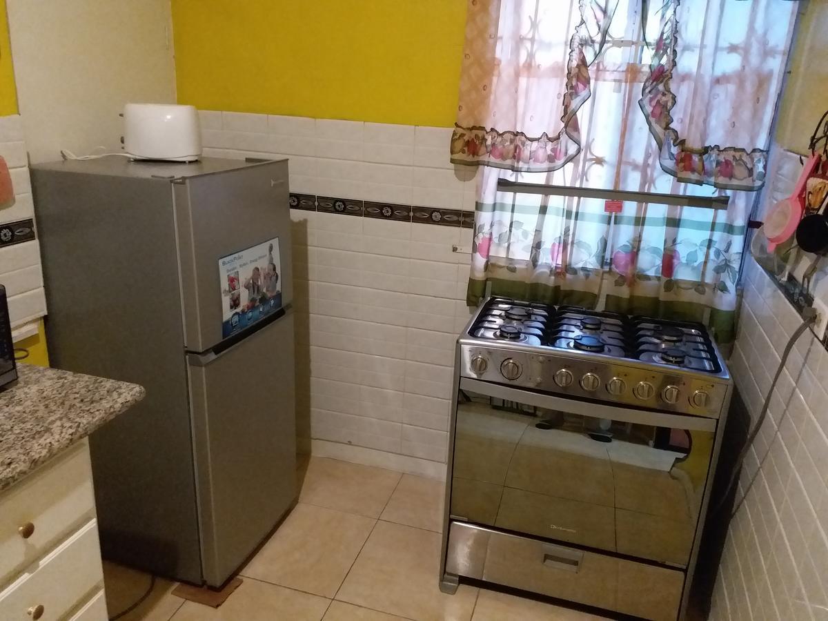 Cozy Apartment 3 金斯敦 外观 照片